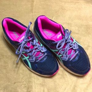 Oasis - Women’s Athletic Shoes